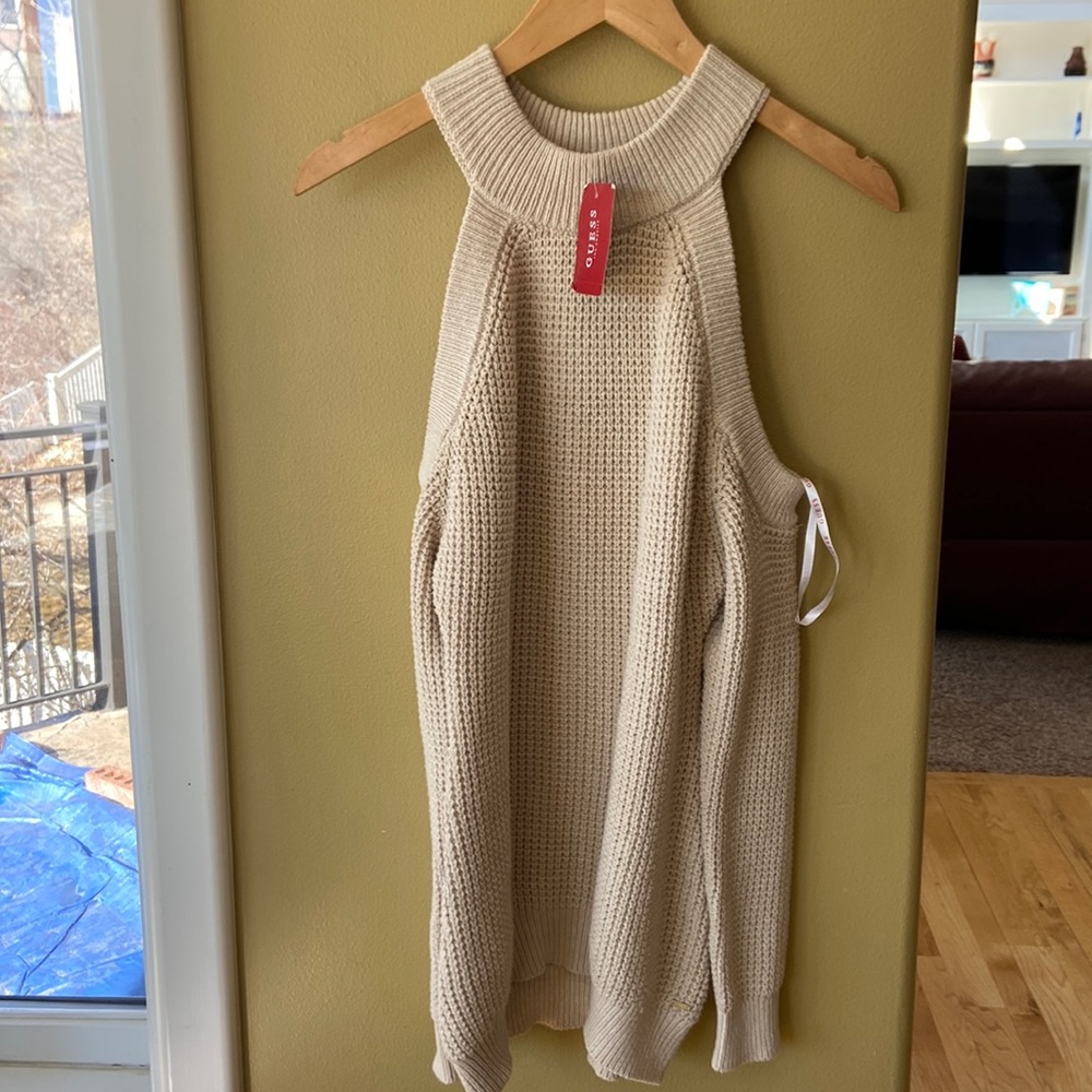 NWT GUESS CUTOUT TOP - Picture 2 of 10